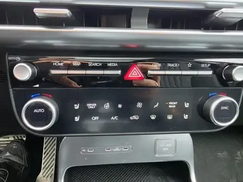 Hyundai IONIQ 9, снимка 6 - Автомобили и джипове - 56203564
