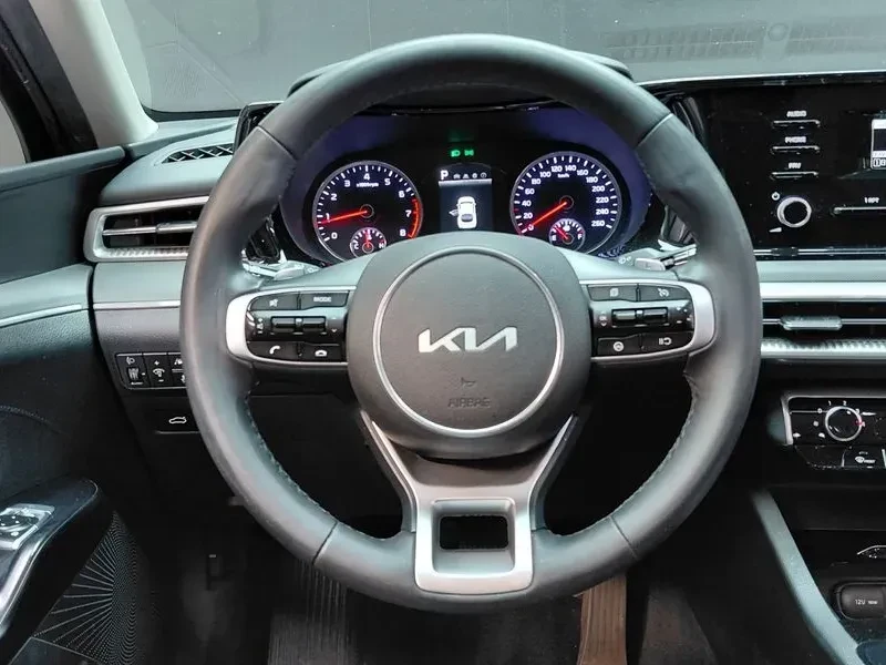 Kia K5  2.0 Lpi Standard | Mobile.bg � ����������� 9