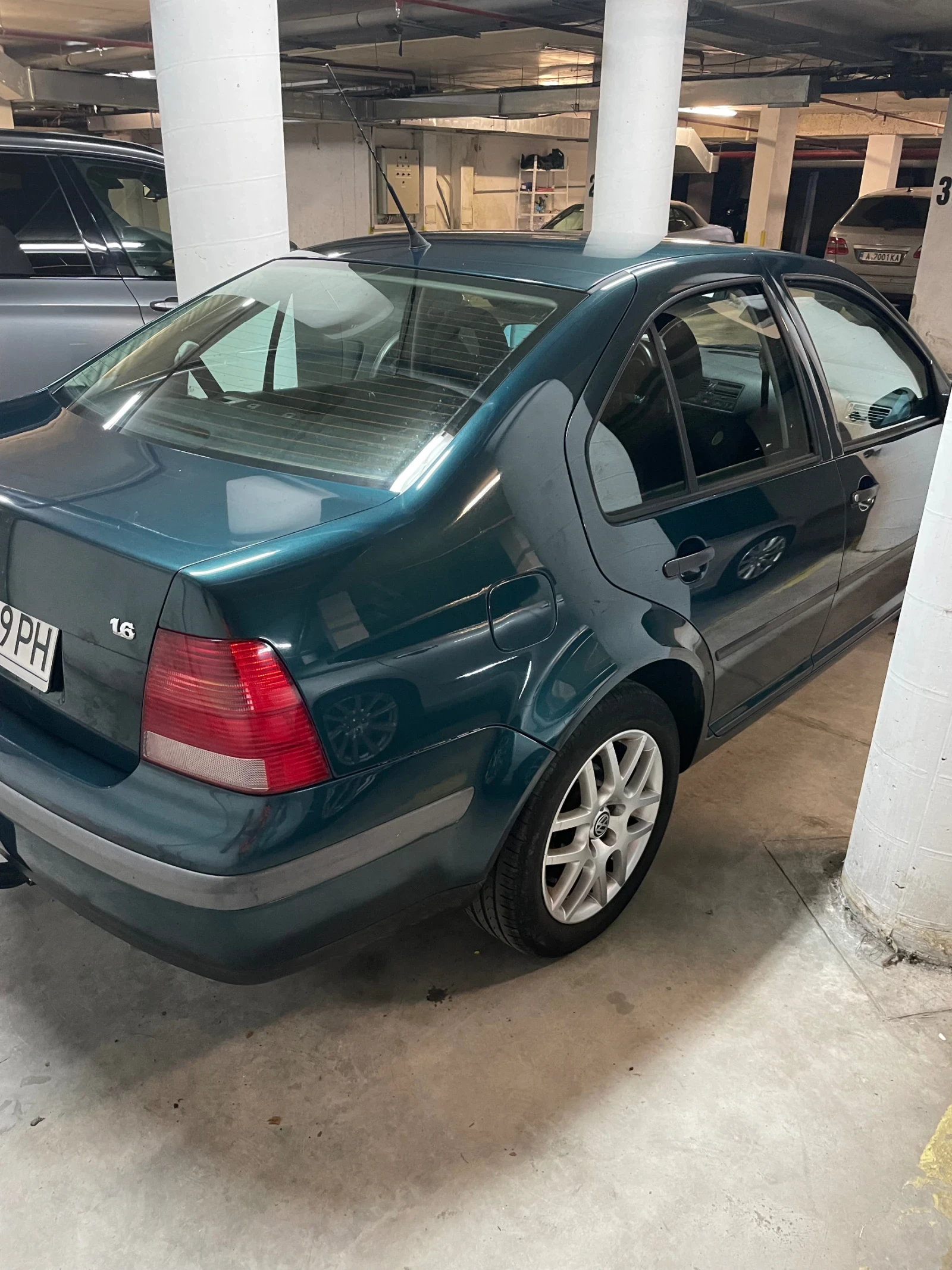 VW Bora 1.6, 105 .. Edition | Mobile.bg   14