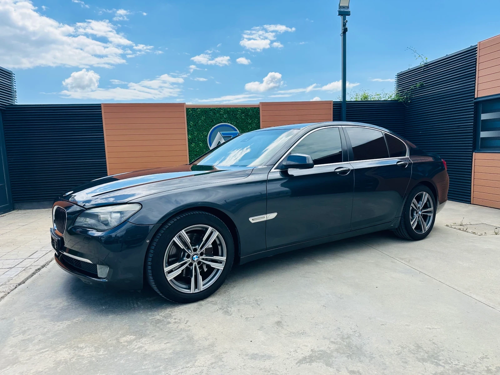 BMW 730 3.0D/Navi/Камера - изображение 7