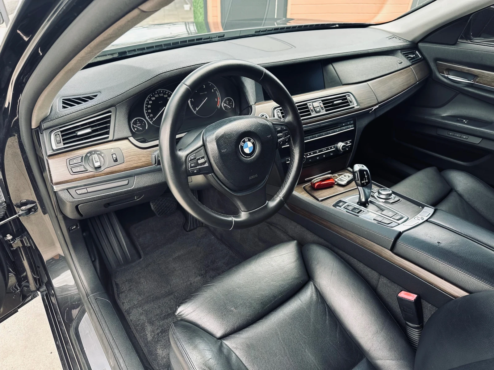 BMW 730 3.0D/Navi/Камера - изображение 9