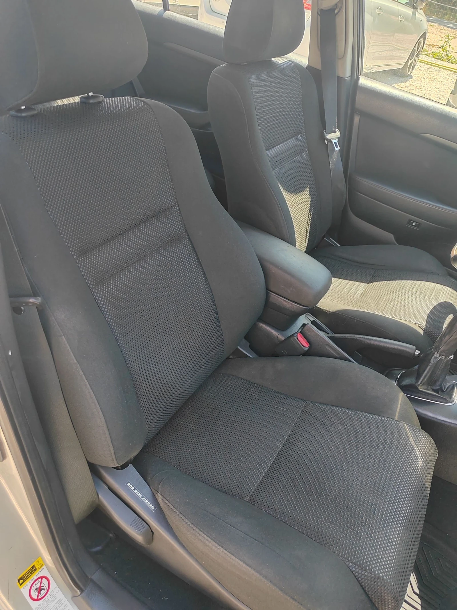 Toyota Avensis 2.0, 116к.с.  - изображение 9