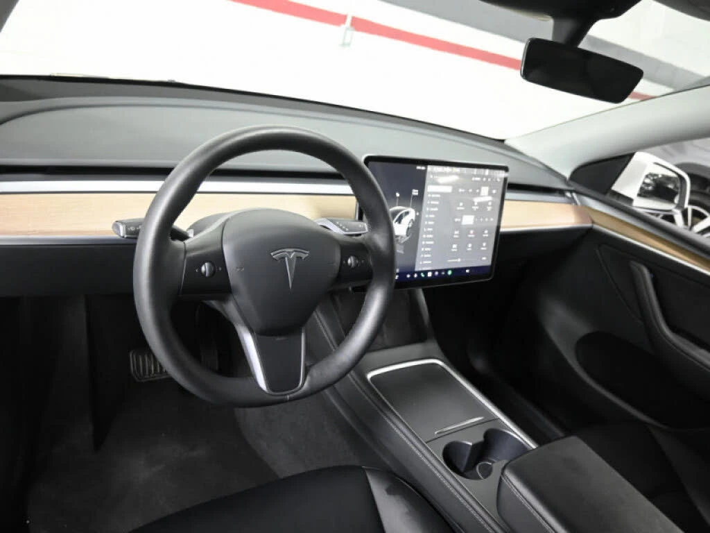 Tesla Model Y Long Range* AWD* АвтоКредит* (ЦЕНА ДО БГ) - изображение 7
