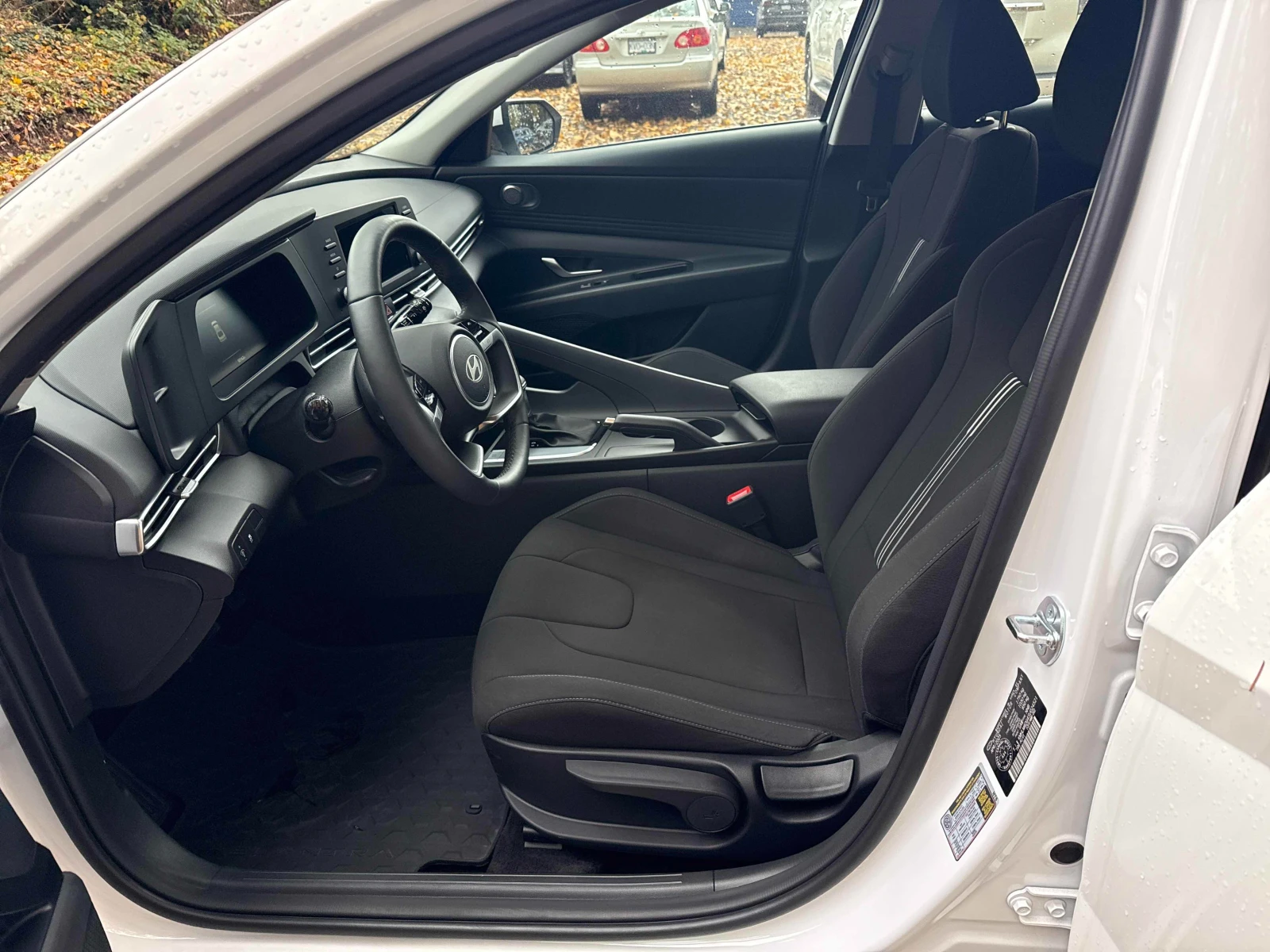 Hyundai Elantra * CARFAX *    | Mobile.bg   6