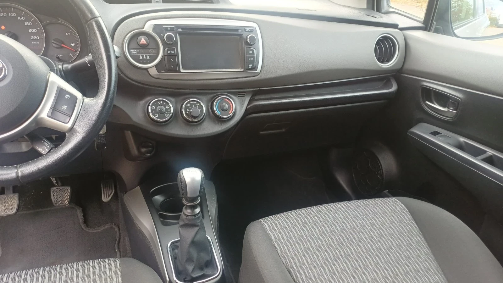 Toyota Yaris 1, 4 дизел  - изображение 7