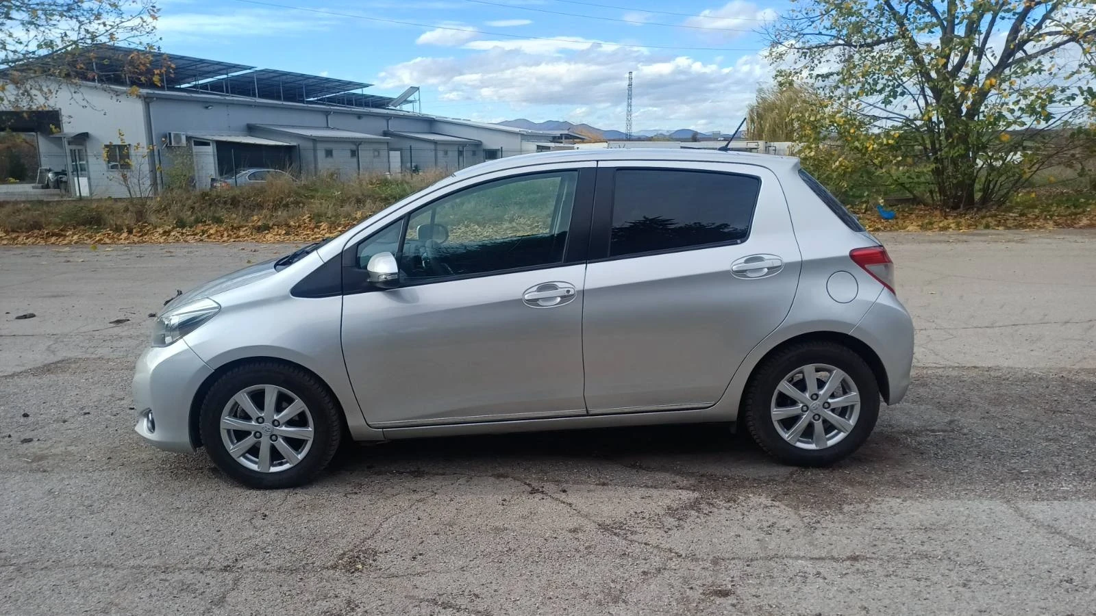 Toyota Yaris 1, 4 дизел  - изображение 3