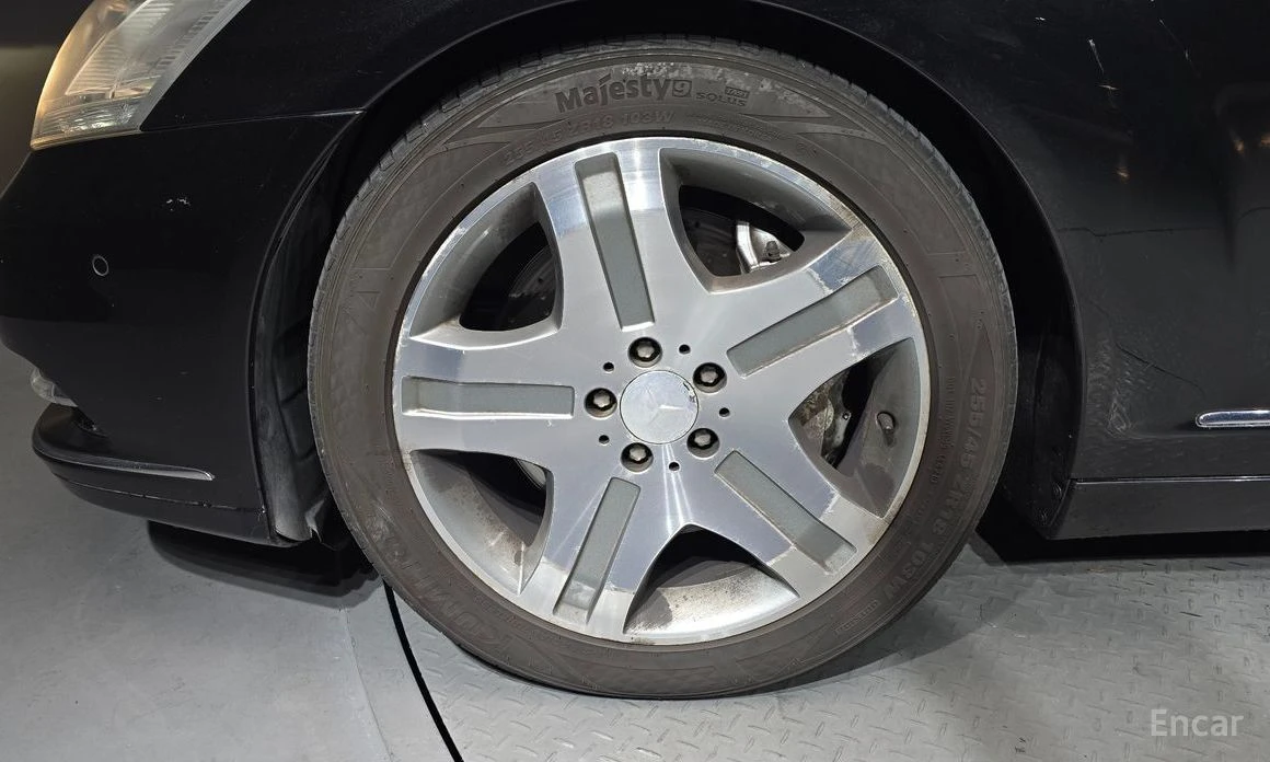 Mercedes-Benz S 600  - изображение 5