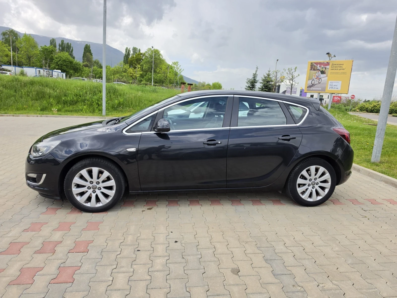 Opel Astra 1.7cdti 131kc, снимка 3 - Автомобили и джипове - 53747521