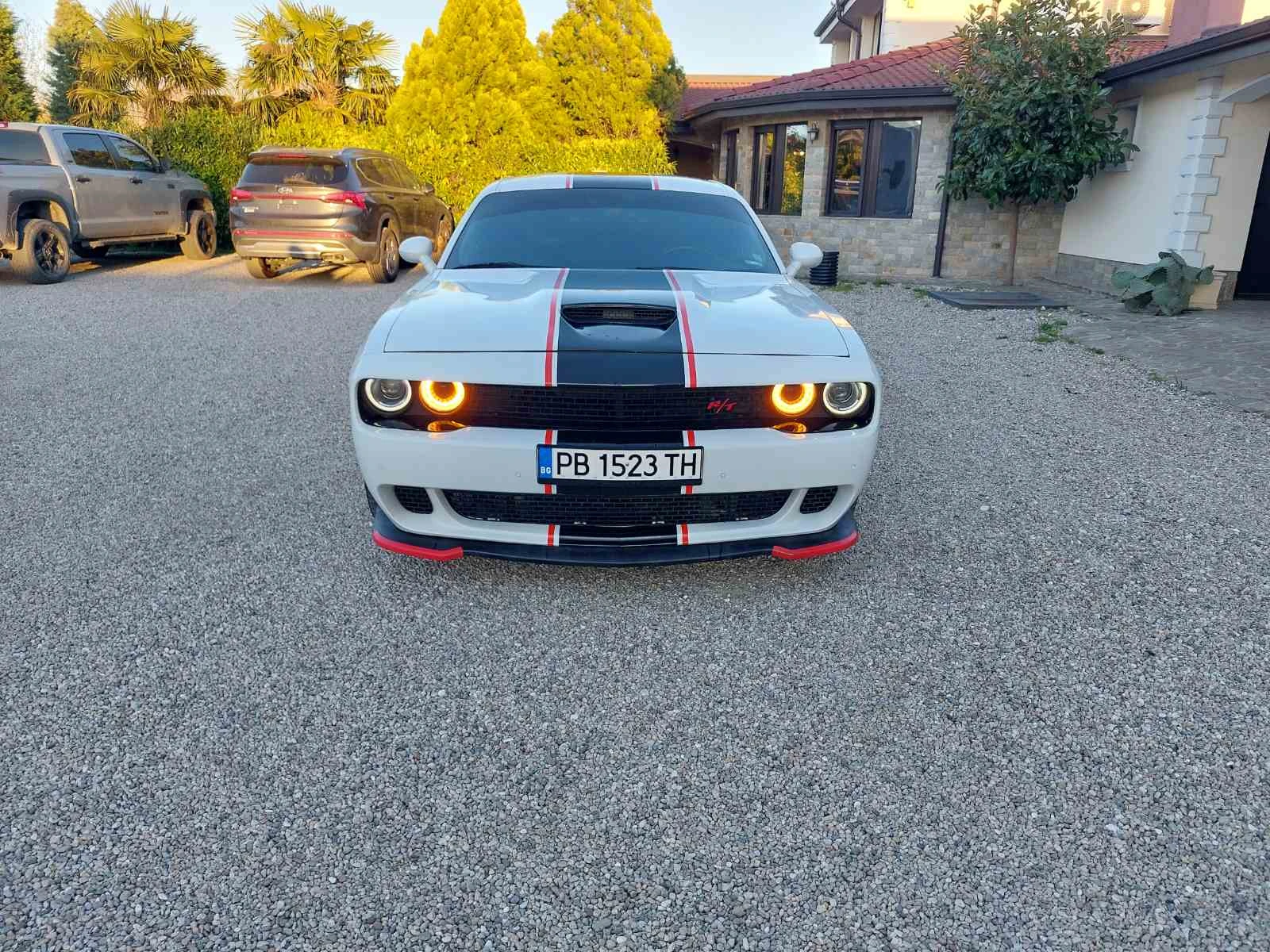 Dodge Challenger RT 5.7 HEMI, снимка 3 - Автомобили и джипове - 54146888