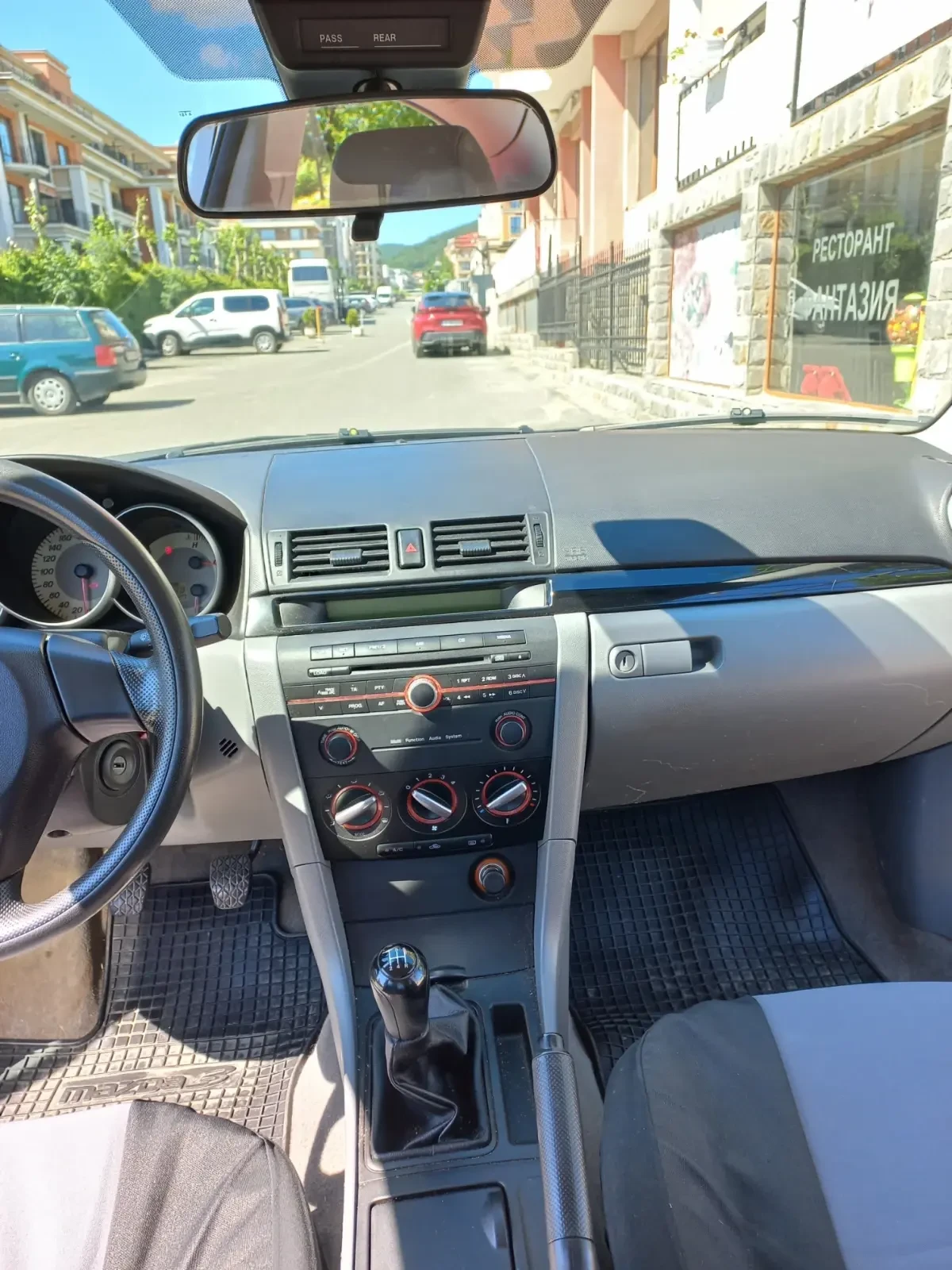 Mazda 3, снимка 12 - Автомобили и джипове - 54712158