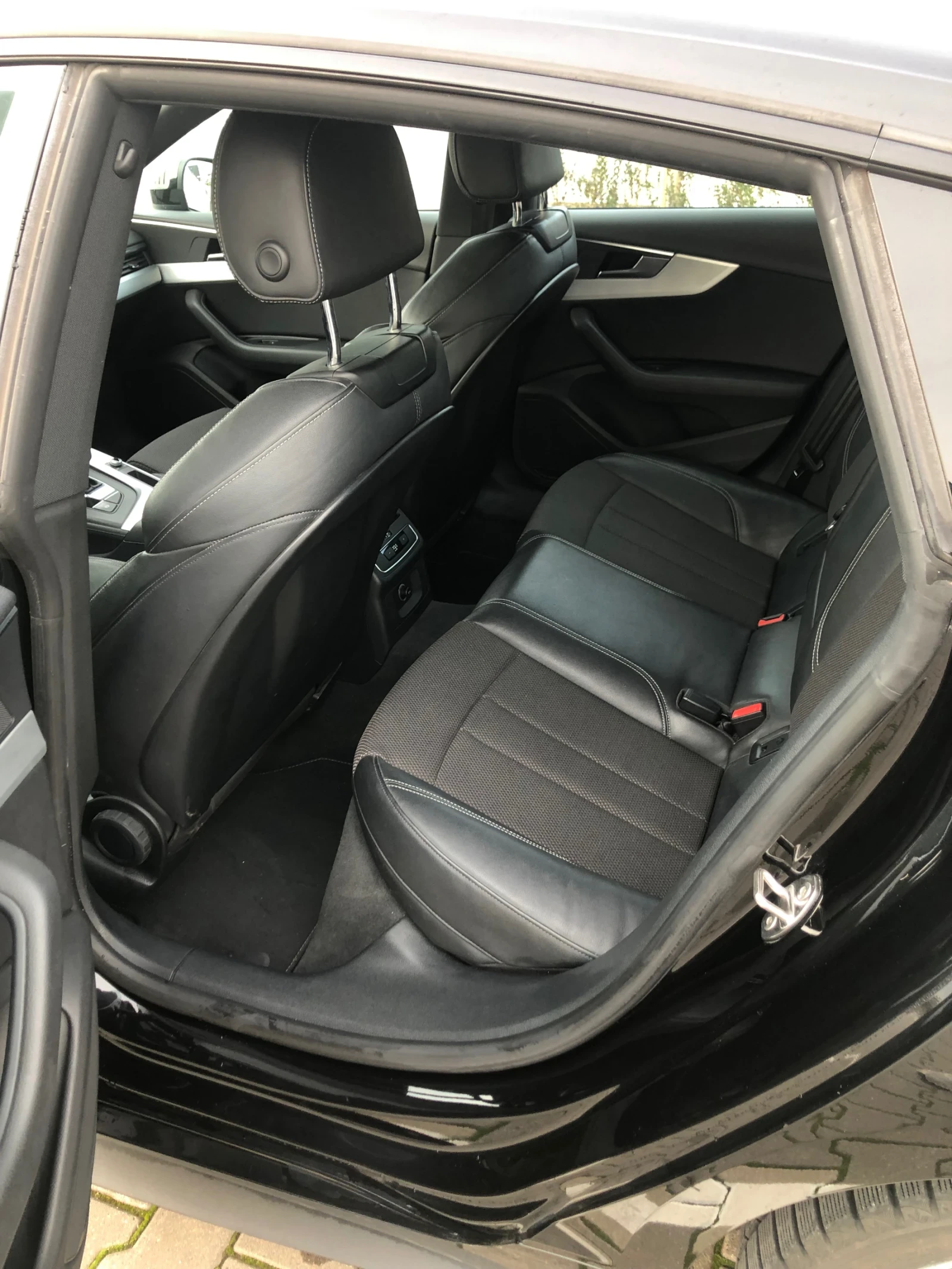 Audi A5  SPORTBACK 2.0 TDI 190 HP QUATTRO , снимка 12 - Автомобили и джипове - 54739115