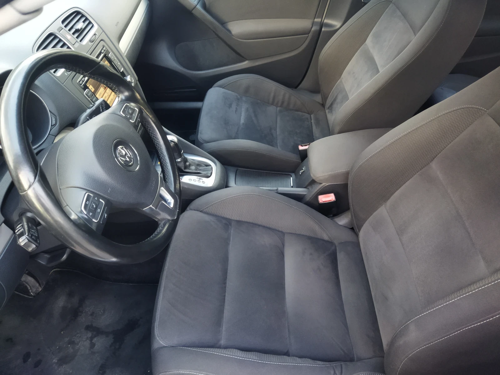 VW Golf 2000 TDI 140 KC DSG, снимка 4 - Автомобили и джипове - 54755965
