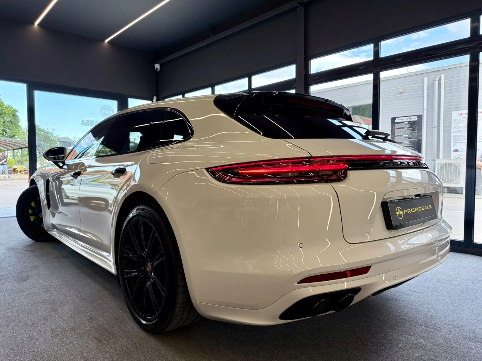 Porsche Panamera 4E-Hybrid* Sport Turismo* Full* Burm* ЛИЗИНГ , снимка 4 - Автомобили и джипове - 55288754