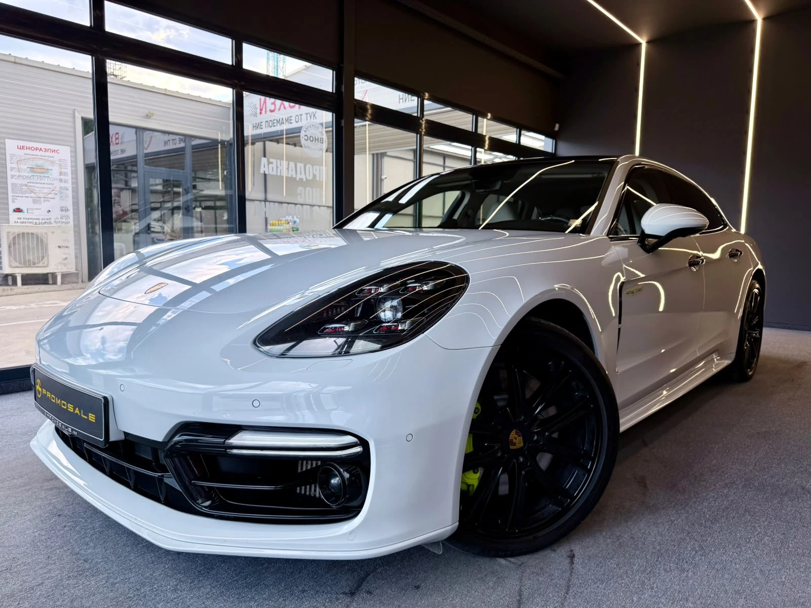 Porsche Panamera 4E-Hybrid* Sport Turismo* Full* Burm* ЛИЗИНГ , снимка 3 - Автомобили и джипове - 55288754