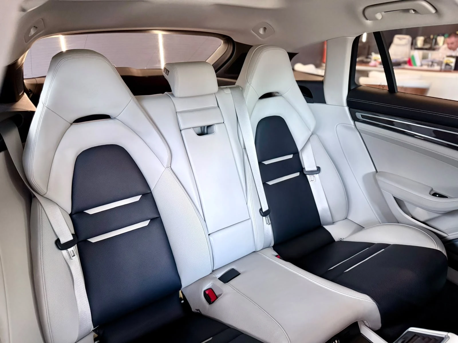 Porsche Panamera 4E-Hybrid* Sport Turismo* Full* Burm* ЛИЗИНГ , снимка 16 - Автомобили и джипове - 55288754