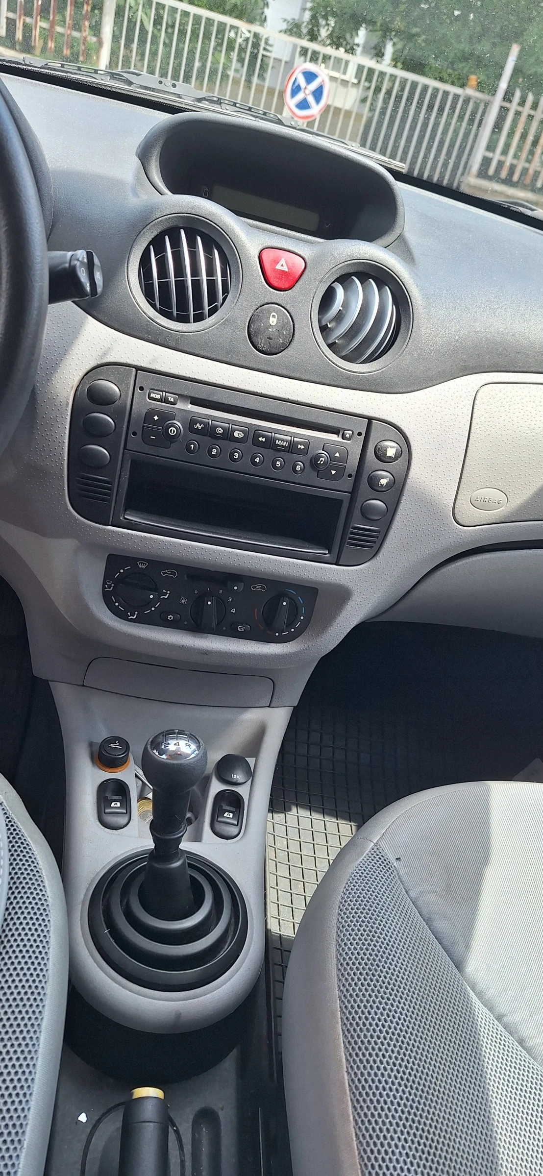 Citroen C3 pluriel, снимка 2 - Автомобили и джипове - 55403264