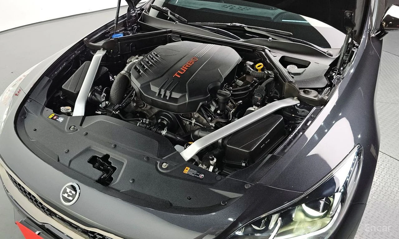 Kia Stinger * ФИКСИРАНА ЦЕНА ДО БЪЛГАРИЯ * АВТОКРЕДИТ, снимка 7 - Автомобили и джипове - 55422419