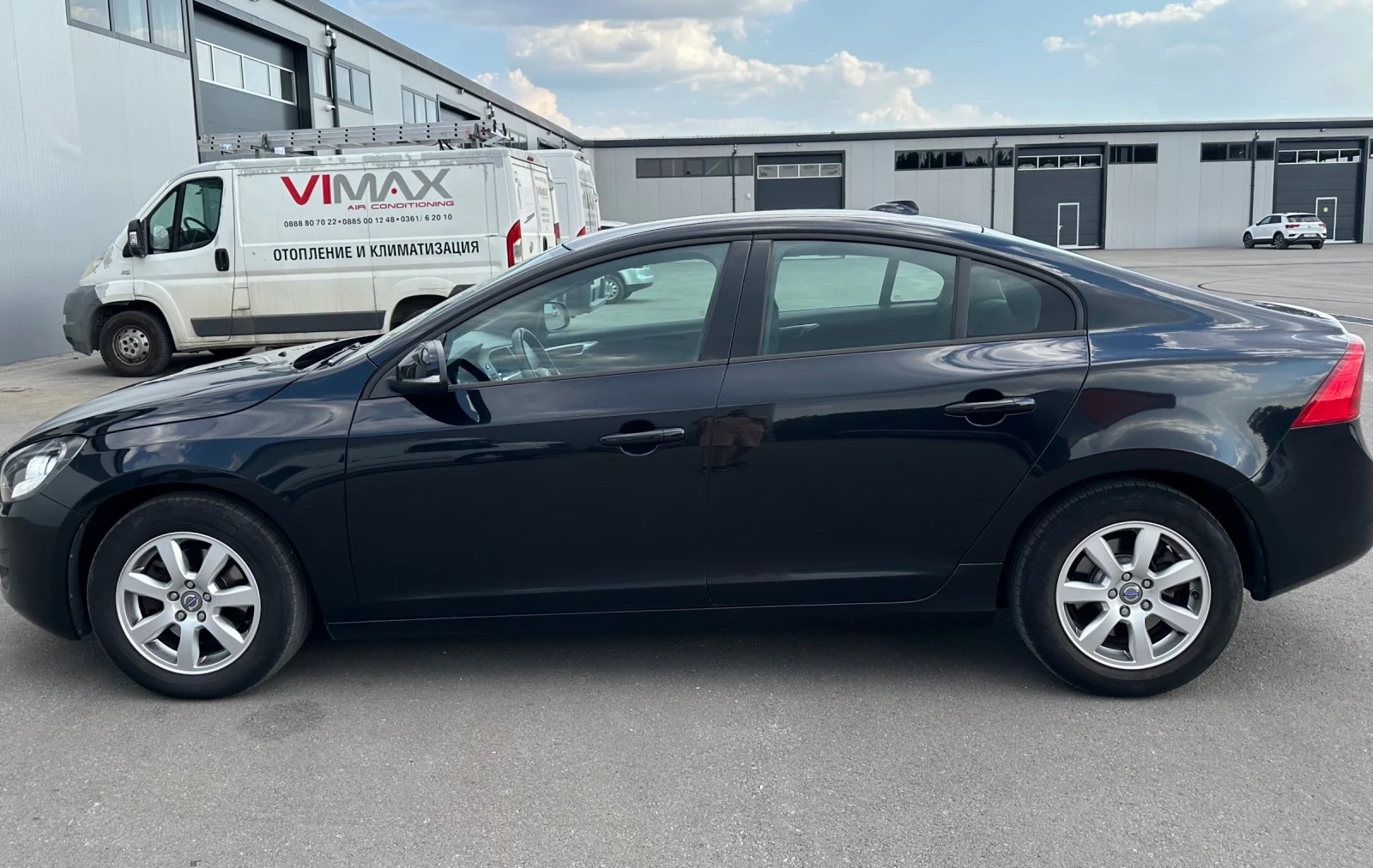 Volvo S60 D3, снимка 3 - Автомобили и джипове - 55610058