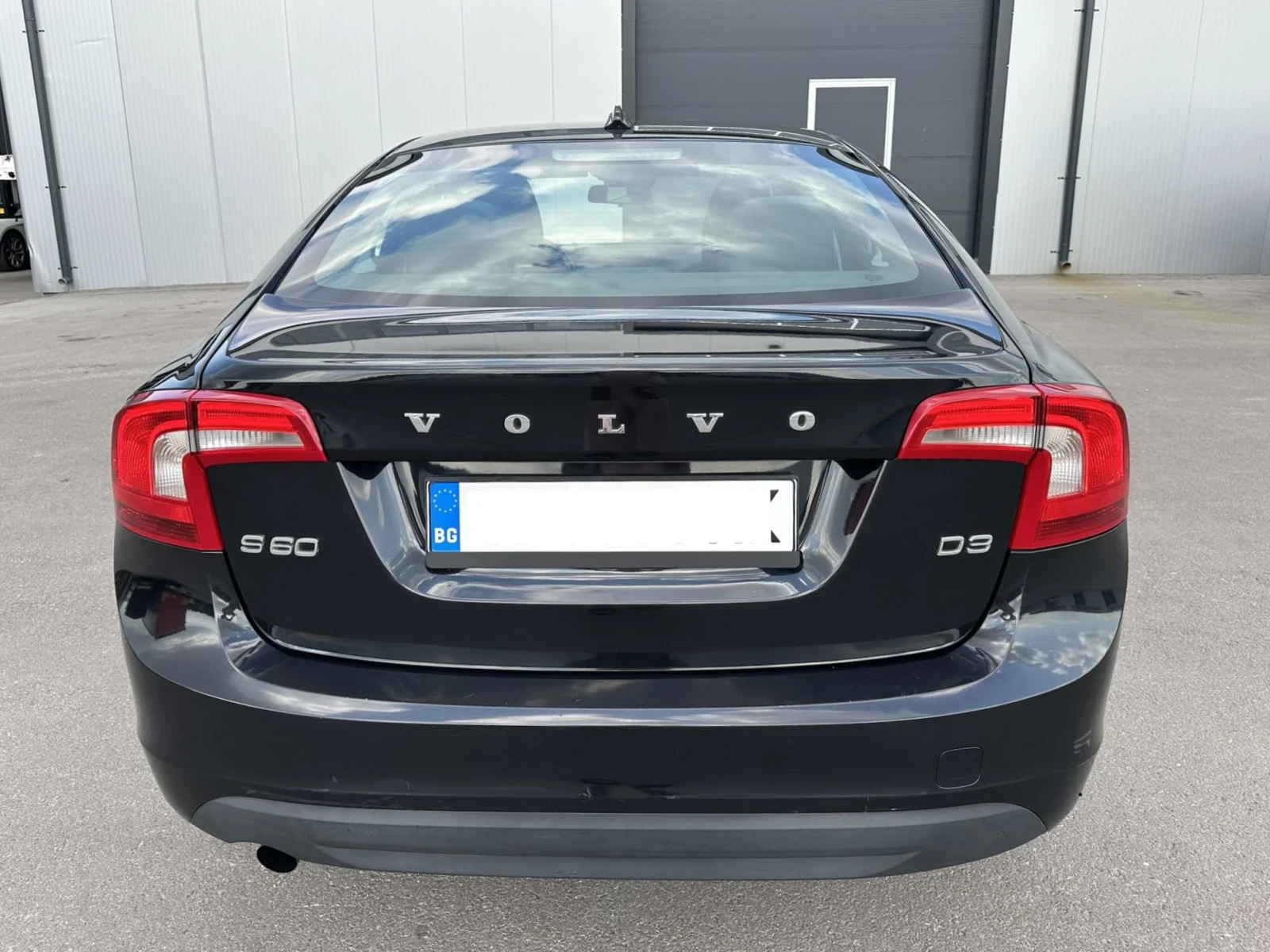 Volvo S60 D3, снимка 8 - Автомобили и джипове - 55610058