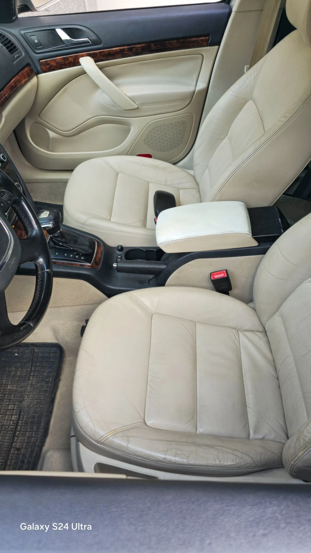 Skoda Octavia, снимка 11 - Автомобили и джипове - 55657894