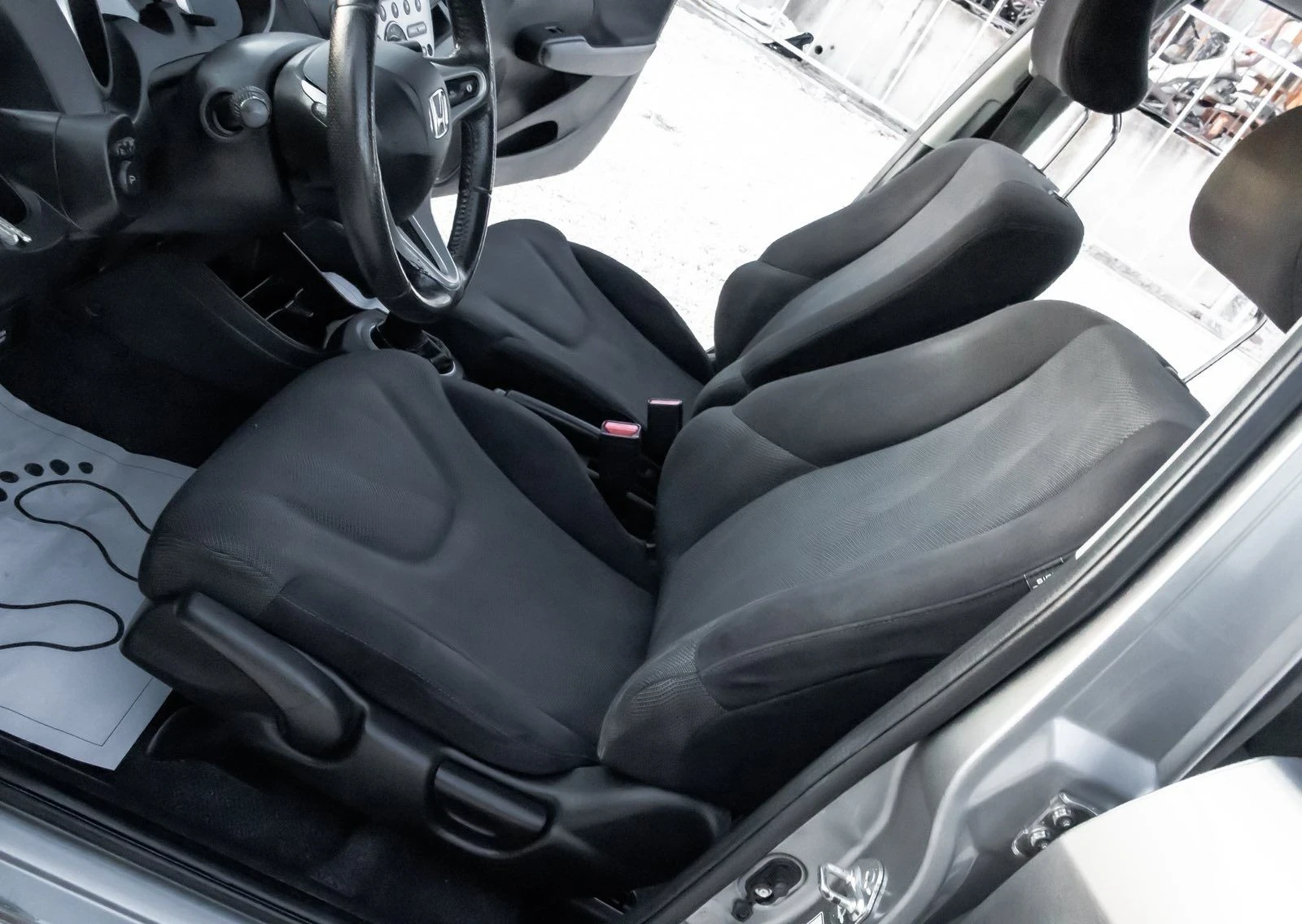 Honda Jazz 1.4i face , снимка 9 - Автомобили и джипове - 56403182
