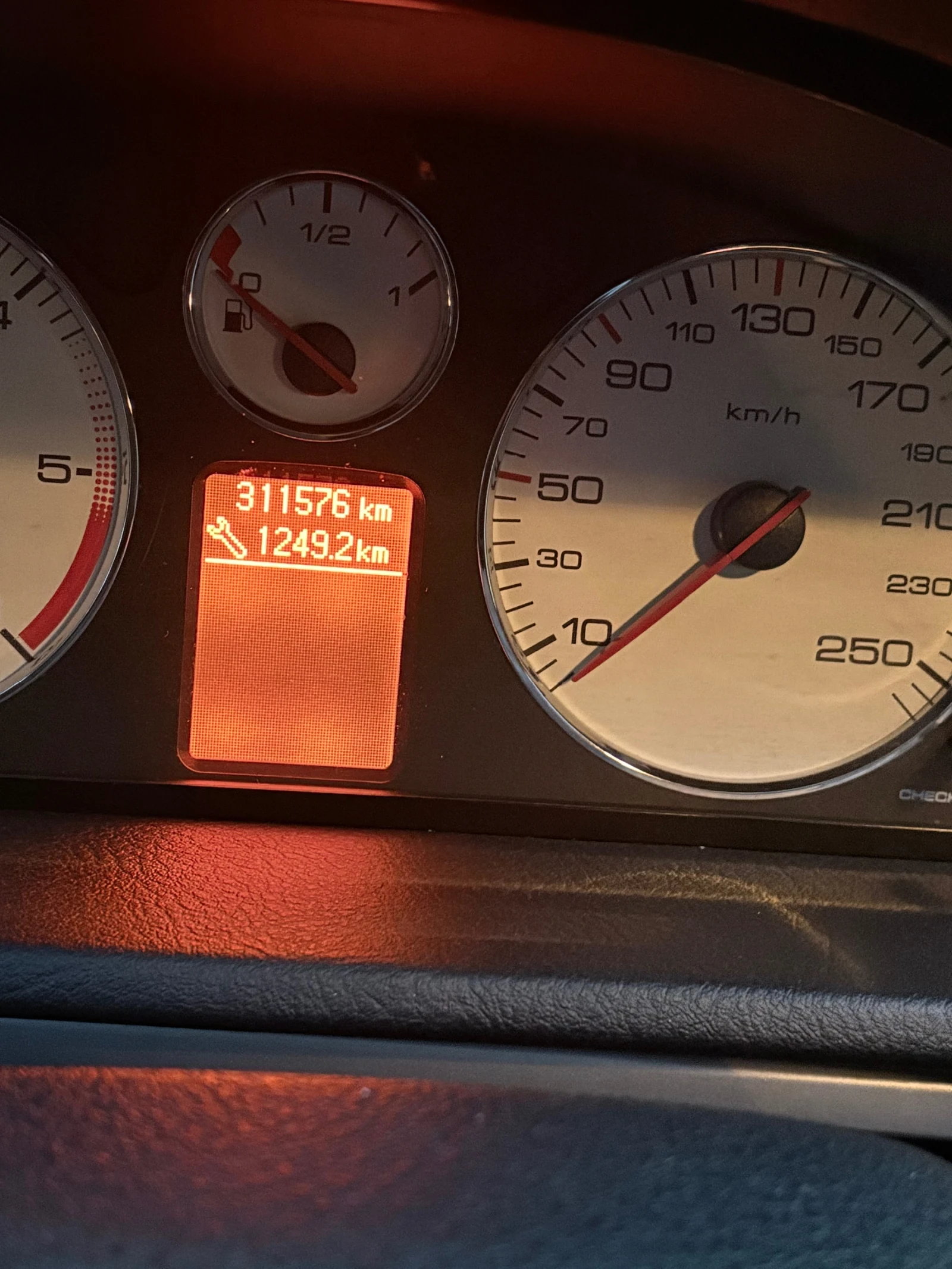 Peugeot 407, снимка 7 - Автомобили и джипове - 56749114