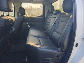 Toyota Tundra i-FORCE MAX Full Hybrid 4WD Limited PANORAMA, снимка 12