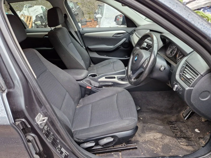 BMW X1 3бр. 1.8D 2.0D 2.3D, снимка 14 - Автомобили и джипове - 33968209