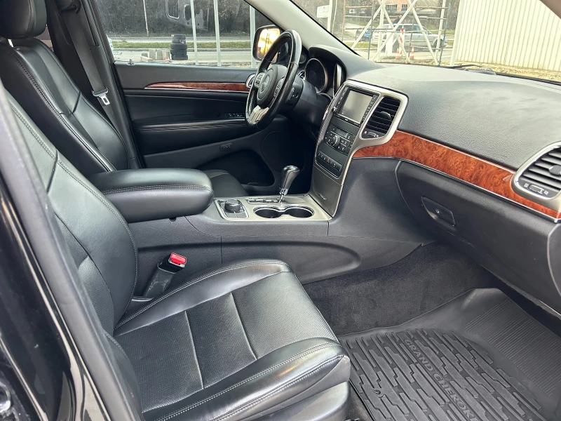 Jeep Grand cherokee 5.7 HEMI, снимка 9 - Автомобили и джипове - 49463362