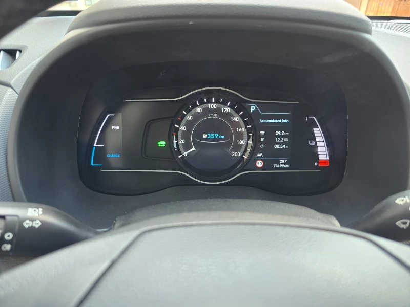 Hyundai Kona 64KWh BLUELINK/HEADUP/DISSTR/, снимка 12 - Автомобили и джипове - 51226892