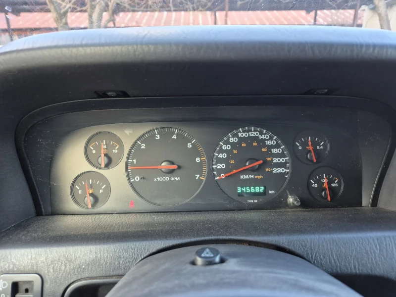 Jeep Grand cherokee 4.7, снимка 9 - Автомобили и джипове - 52514661