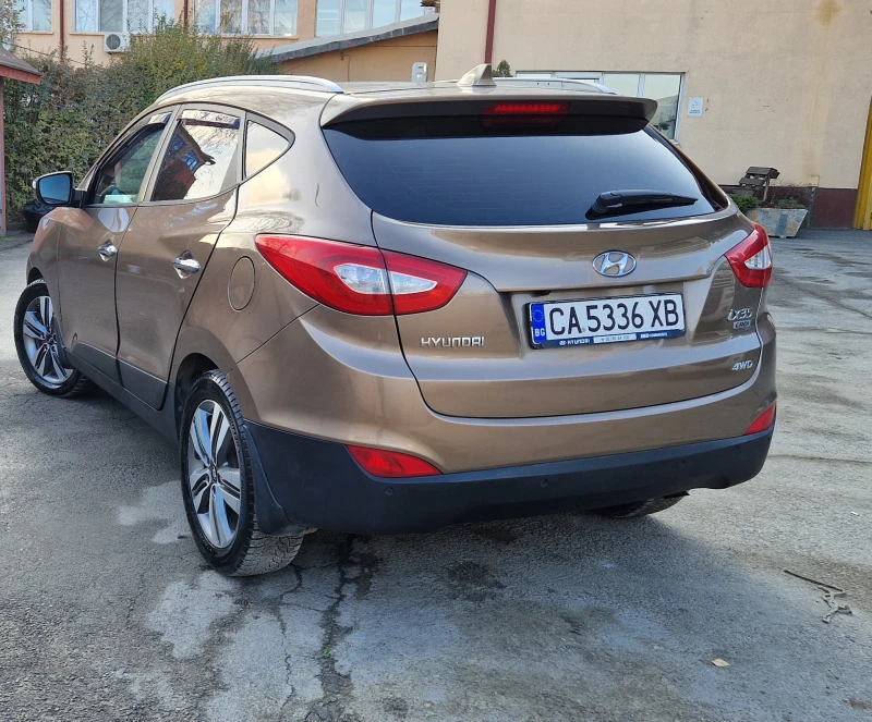 Hyundai IX35 2.0 CRDI -FACE-КОЖА-NAVI-PANORAMA, снимка 5 - Автомобили и джипове - 52869903