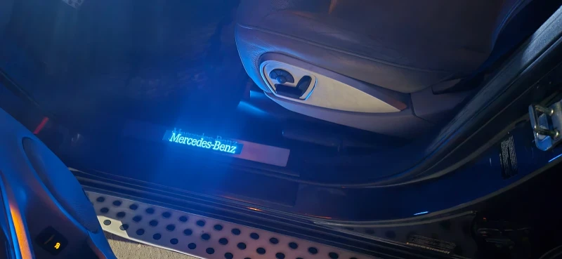 Mercedes-Benz GL 550, снимка 14 - Автомобили и джипове - 53385672