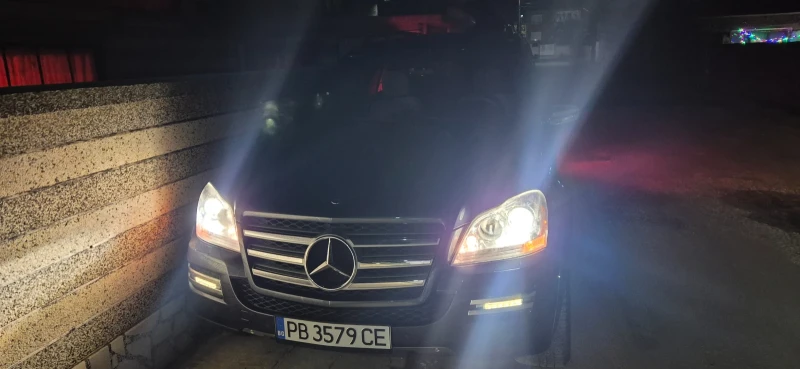 Mercedes-Benz GL 550, снимка 11 - Автомобили и джипове - 53385672