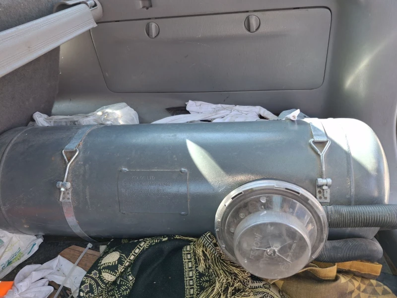 Mazda Tribute, снимка 13 - Автомобили и джипове - 53448304