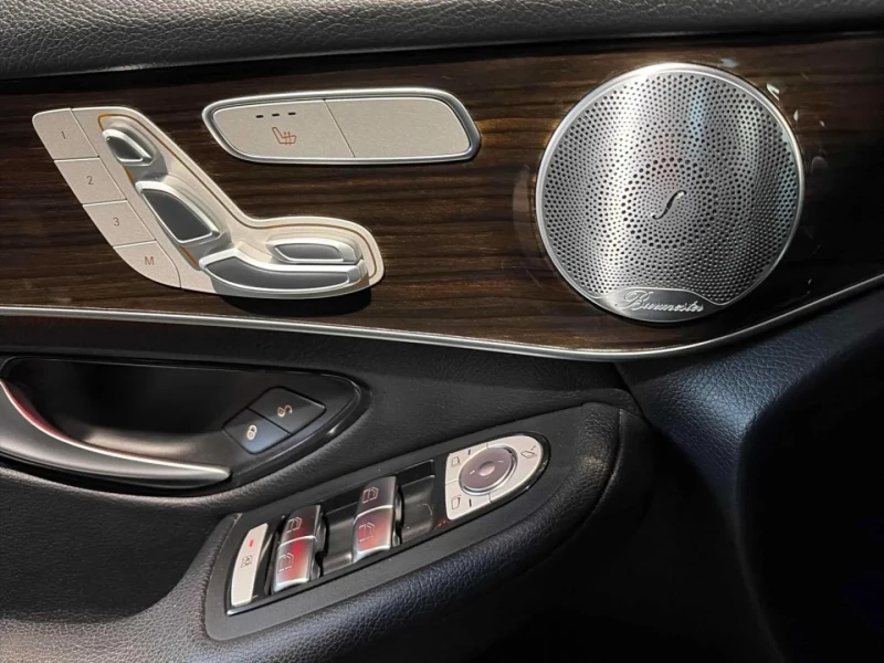 Mercedes-Benz GLC 300 AMG-pkg* 360View* Burmester* Подгрев* Пано, снимка 10 - Автомобили и джипове - 53535871