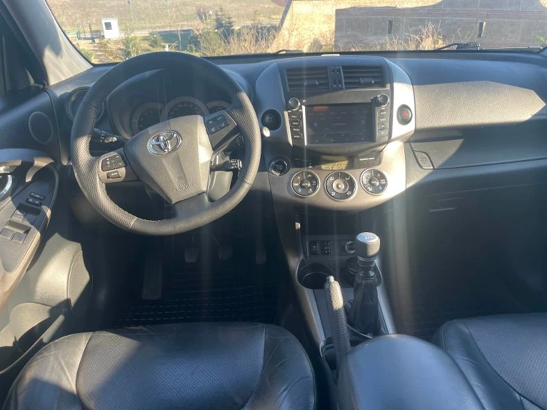 Toyota Rav4 150kc, снимка 11 - Автомобили и джипове - 48369682