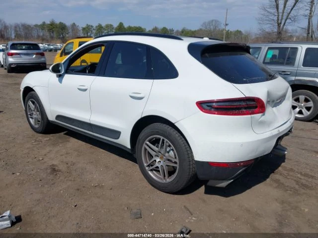 Porsche Macan * КОЖА* ПОДГРЕВ* ПАНОРАМА* LANE ASSIST* , снимка 3 - Автомобили и джипове - 54865785