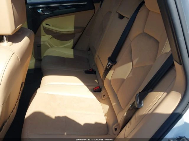 Porsche Macan * КОЖА* ПОДГРЕВ* ПАНОРАМА* LANE ASSIST* , снимка 7 - Автомобили и джипове - 54865785