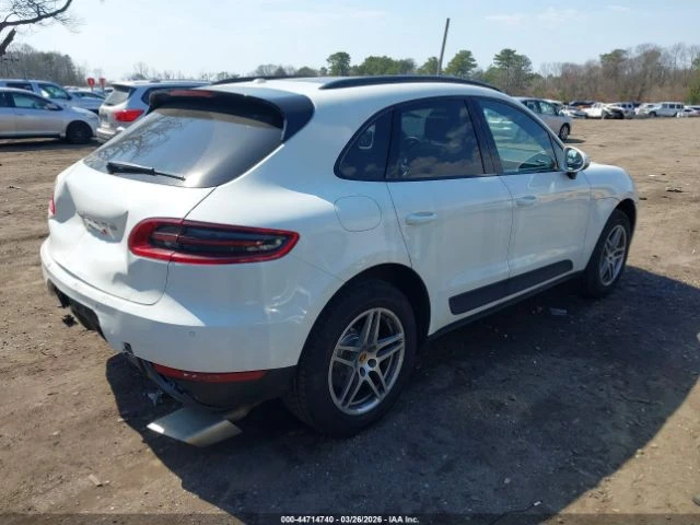 Porsche Macan * КОЖА* ПОДГРЕВ* ПАНОРАМА* LANE ASSIST* , снимка 4 - Автомобили и джипове - 54865785