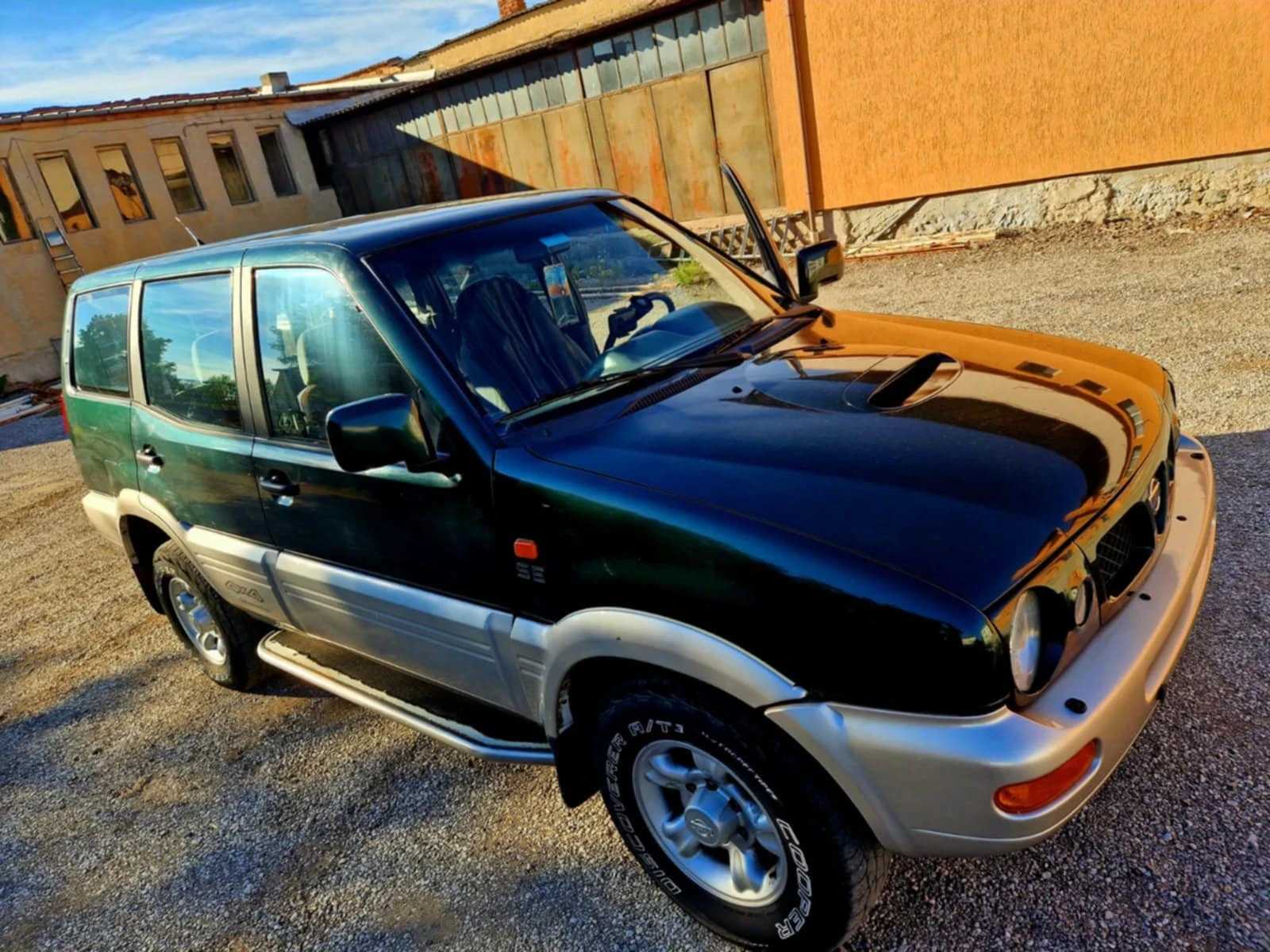 Nissan Terrano  - изображение 8