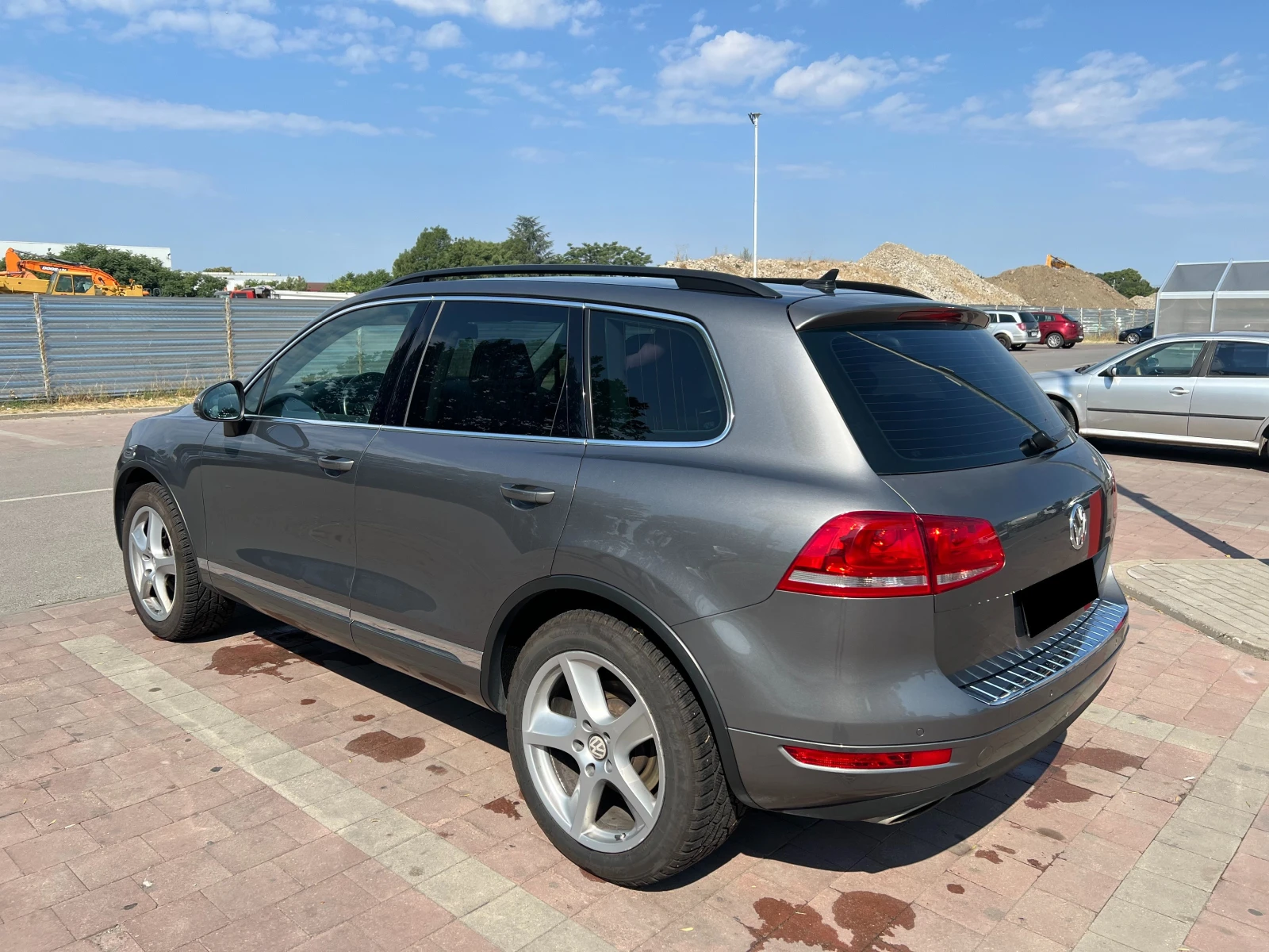 VW Touareg 3.0 TDI V6/245 к.с./4-Motion - изображение 4
