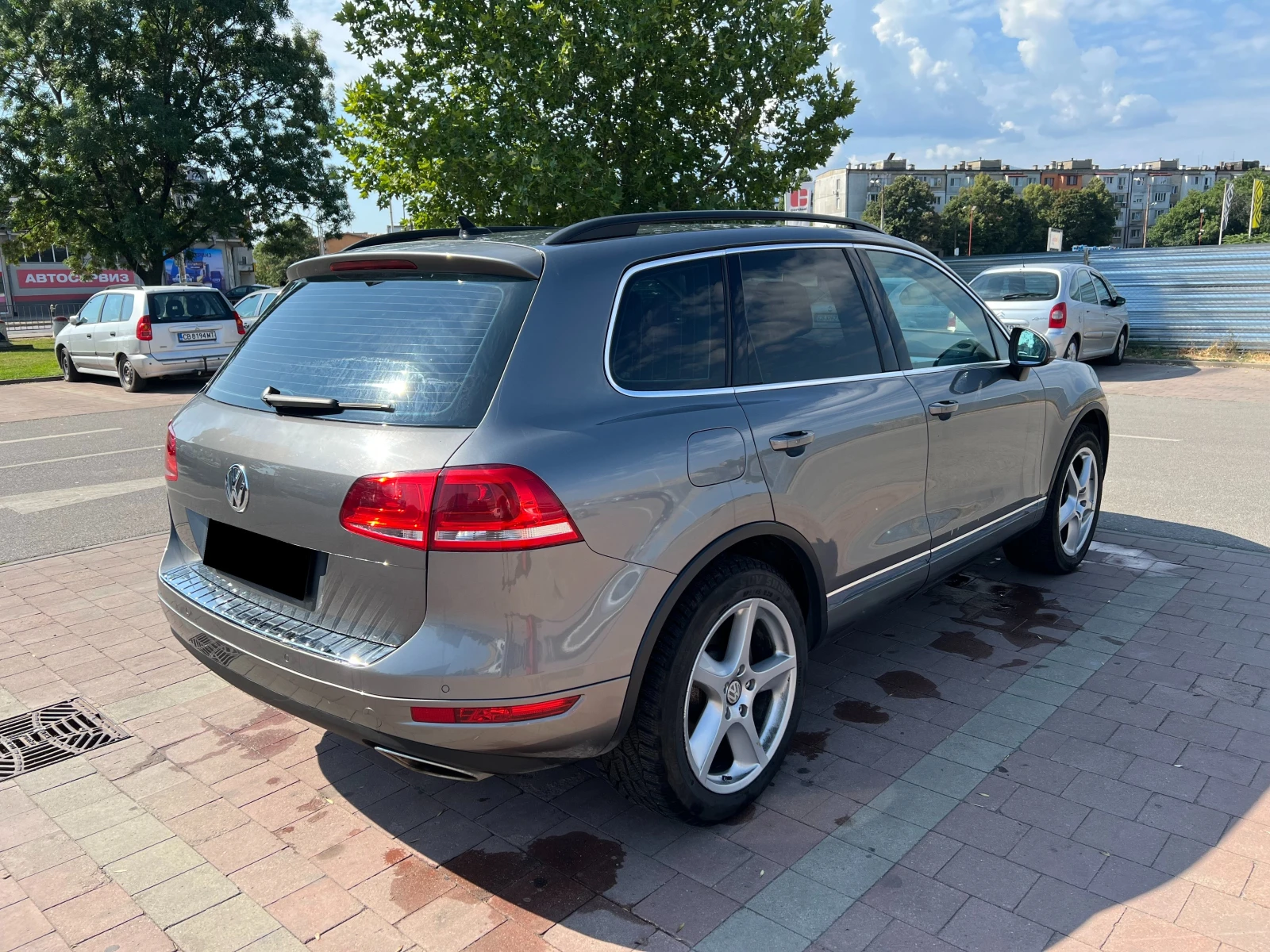 VW Touareg 3.0 TDI V6/245 к.с./4-Motion - изображение 3