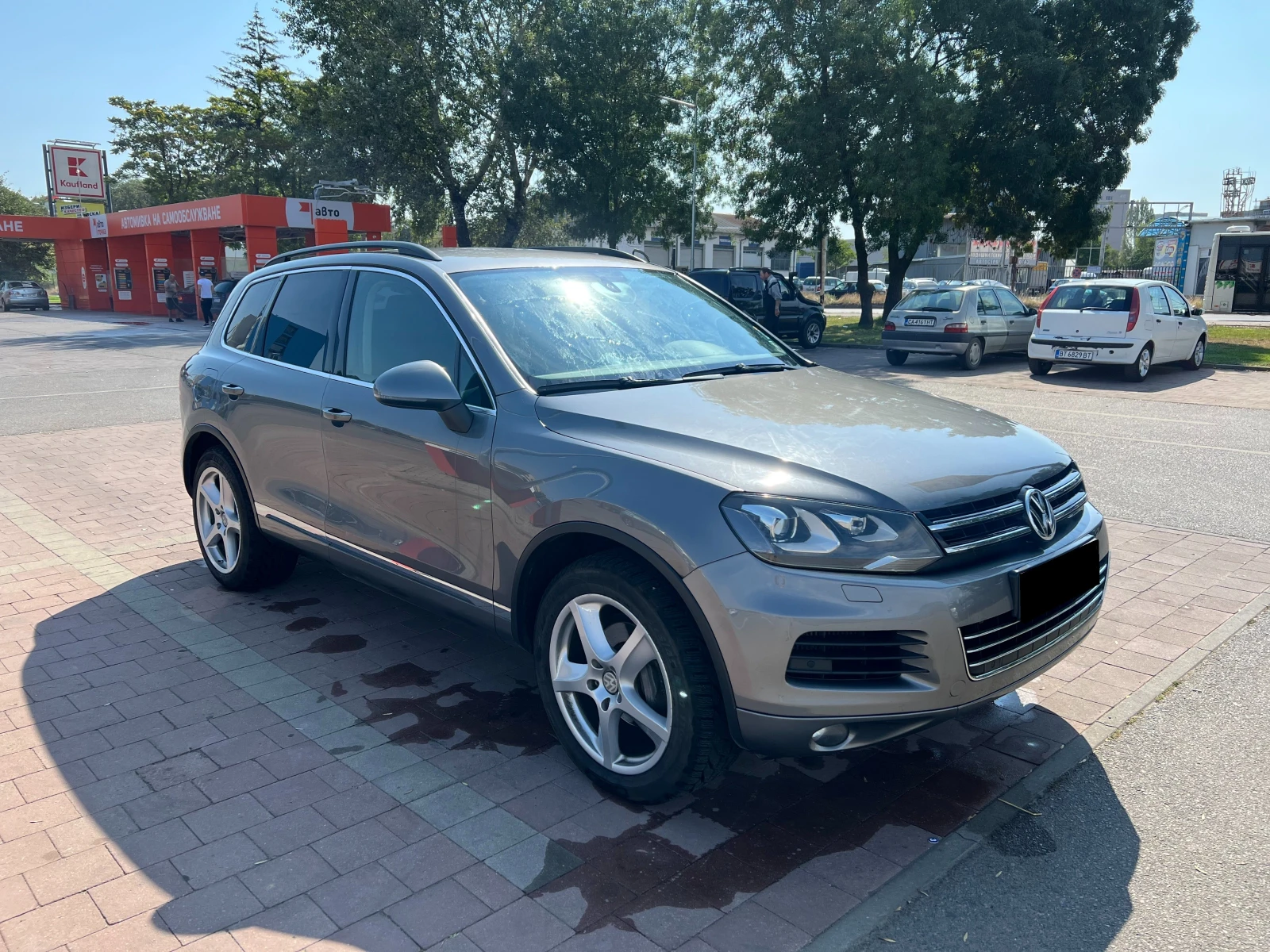 VW Touareg 3.0 TDI V6/245 к.с./4-Motion - изображение 2