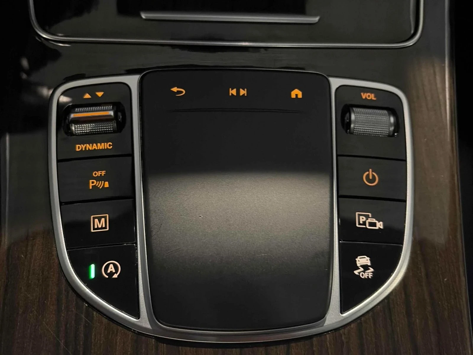 Mercedes-Benz GLC 300 AMG-pkg* 360View* Burmester* Подгрев* Пано - изображение 9