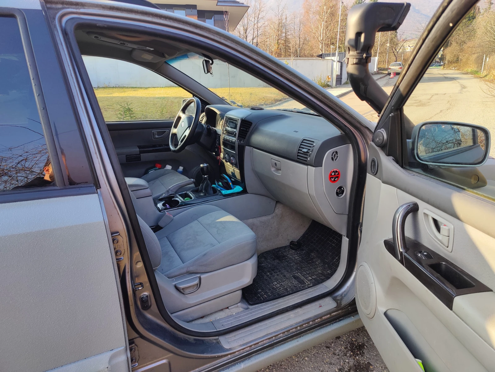 Kia Sorento 2.5 CRDi, снимка 5 - Автомобили и джипове - 53742913