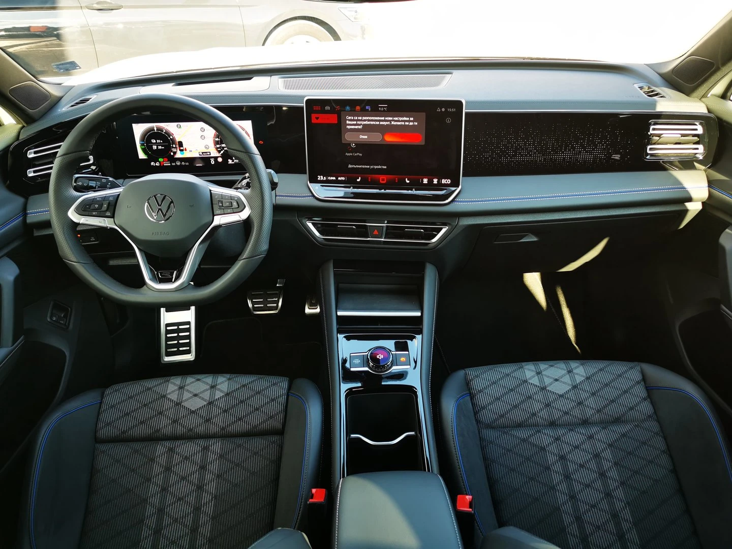 VW Tiguan, снимка 5 - Автомобили и джипове - 55642043