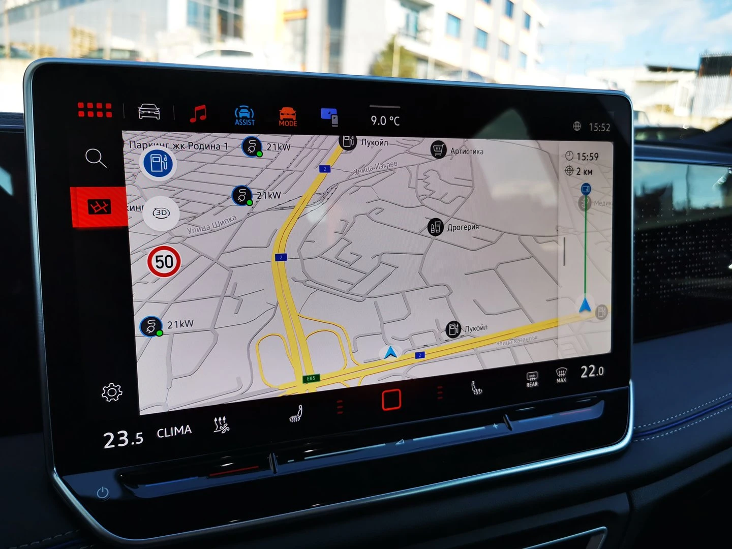 VW Tiguan, снимка 16 - Автомобили и джипове - 55642043