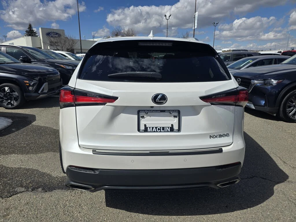 Lexus NX 300 F SPORT* AWD* ���������* �������* ������* �������* | Mobile.bg � ����������� 5