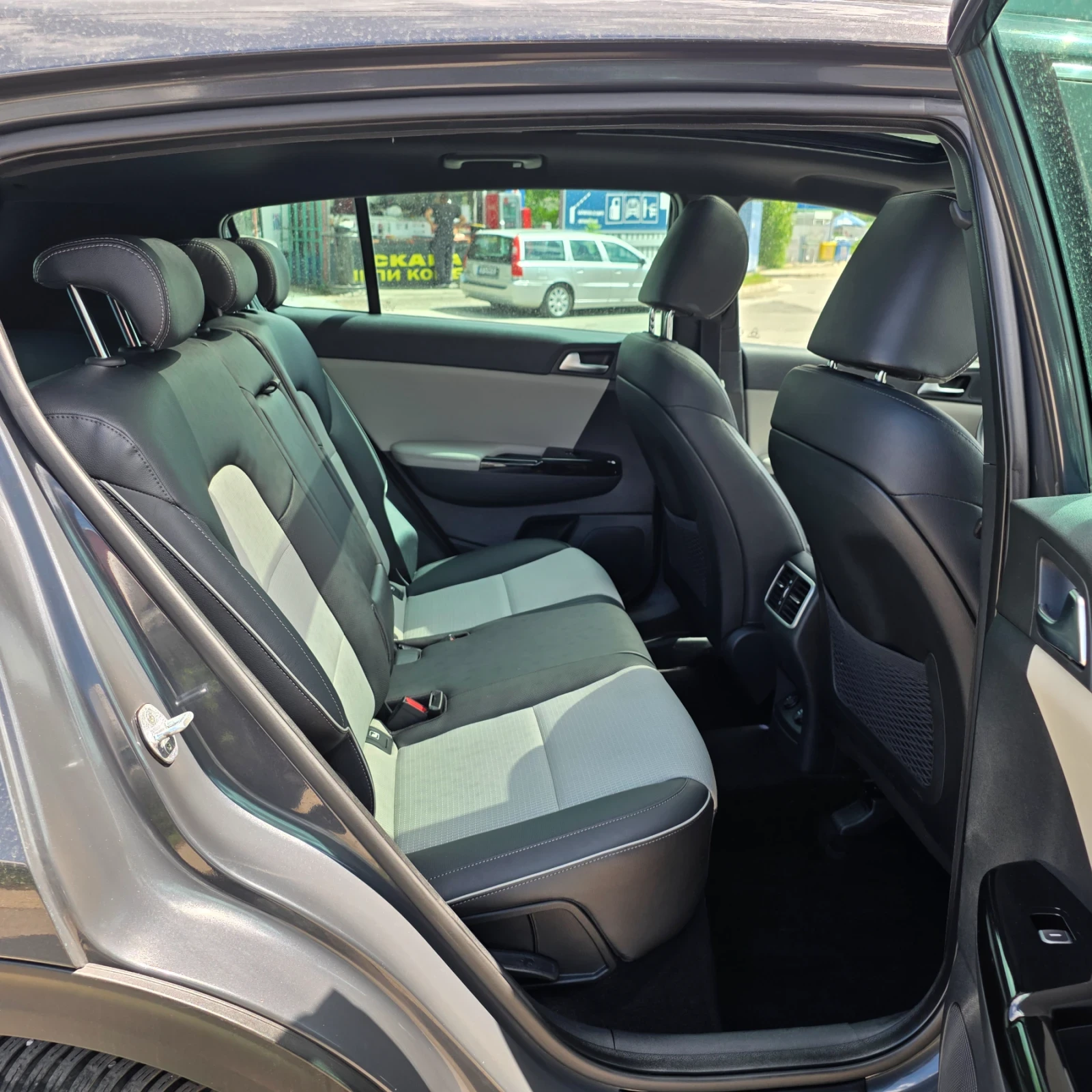 Kia Sportage 1.6CRDI GTLine AWD/PANORAMA/KEYLESS/JBL/KAMERA360!, снимка 13 - Автомобили и джипове - 54478181